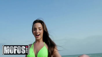 Preview 1 of Hindi Actor Bf Video - Publick Pickups - (Amirah Adara) - Beach Bum Babe - MOFOS