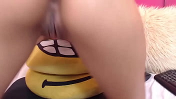 Preview 1 of The Cottage - See the stretched pussy