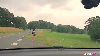 Preview 1 of Bokep Permaisuri - German Teen - Deutsche Anhalterin fickt mit Fahrer im Auto zum Dank und laesst ihn rein spritzen