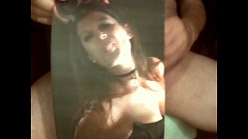 Preview 1 of Bokep Nenek Montok Muda - der geilen Schlampe Mille auf die Zunge gewichst by Kater xxx