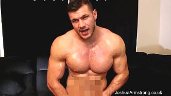 Preview 3 of Stup Mom - Mesmerised by my muscle