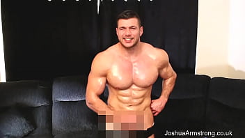 Preview 1 of Stup Mom - Mesmerised by my muscle