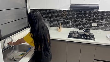 Preview 1 of Japani School Girl Fast Time Xxx - Aprovecho que mi hermanastra limpia la cocina para invitarla a coger duro. H.L.