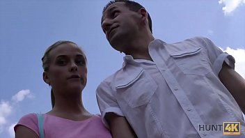 Preview 2 of Xxx Bf20 Sd - HUNT4K. Ha quasi perso il portafogli,  ma ha trovato il sesso
