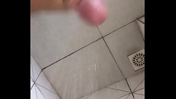 Preview 1 of Www Bp Videos Xxx Com - Gozando no banho
