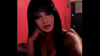 Preview 4 of Dildo Lezbiyen - Transexual buscando chicos