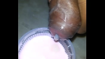 Preview 2 of Sexxx Vedio Play - Strawberry shake with my cream