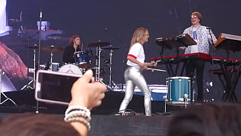 Preview 3 of Pakistani Deat Sex - Tove Lo - Outside Lands Music &amp_ Arts Festival in San Francisco - 2017-08-11 (uploaded by celebeclipse.com)