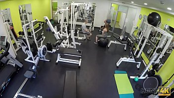 Preview 3 of Man Ass Eat - HUNT4K. Allener&ograve_ molto la tua fidanzata!