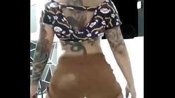 Preview 1 of Tied Up Heroine - Thais Garcia super gostosa rebolando