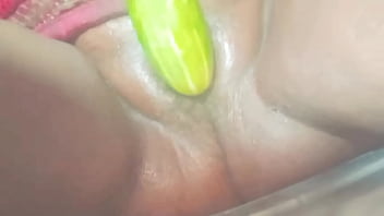 Preview 3 of Kontol Gede Vs Susu Gede - Indian desibhabhi Fucked by cucumber Part 2