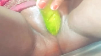 Preview 4 of Kontol Gede Vs Susu Gede - Indian desibhabhi Fucked by cucumber Part 2