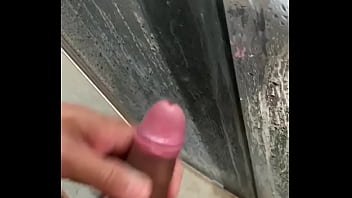 Preview 3 of Daddy Destroys Ass - Gozando  no banho