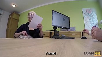 Preview 1 of Art Of Anual Sex - LOAN4K. Cette livreuse prendra soin de votre saucisse