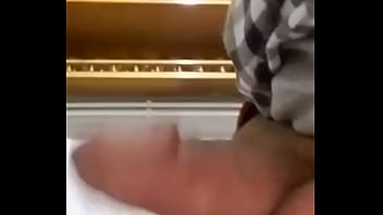 Preview 3 of Hd Hours Girl Sex - Vovo tarado mostrando o pau