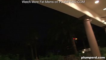 Preview 2 of 3d Animated Anal Monster Shemale - Fat girl squirts and forgets condom in her pussy