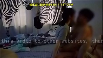 Preview 3 of Mature Hairy Granny - 多姿势猛艹极品白嫩骚妹纸骚气十足很乖很听话背着男友被