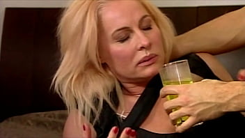 Preview 4 of Xxxteen Porn Movies - Город соблазнов 2009 [ИЗБРАННОЕ]