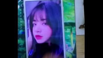 Preview 2 of Padme Tube - Bắn tinh v&ocirc_ mặt em Quỳnh xinh