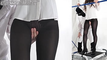 Preview 1 of Anal Strapon And Fisting - Pantyhose　walking play
