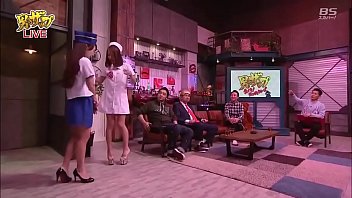 Preview 1 of Scbool Sex - セクシー女優　ミニスカで前屈してパンチラサービス！女同士騎乗位でレズプレイ披露！
