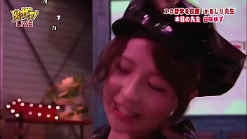Preview 4 of Scbool Sex - セクシー女優　ミニスカで前屈してパンチラサービス！女同士騎乗位でレズプレイ披露！