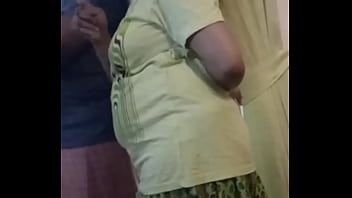 Preview 2 of Pilipinas Bidaya Sexx - My step aunt showing her big boobs