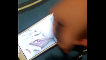 Preview 4 of 5 Com - Imaginando como te lleno de semen