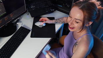Preview 1 of Esxy Porn Hd - Gamer girl stops playing to feast on dick