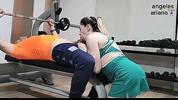 Preview 1 of Cristal Caraballo Anal - Lo provoqu&eacute_ y me foll&oacute_ en el gym.Sexo arriesgado,  casi nos descubren