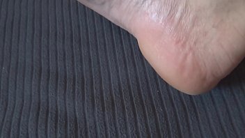 Preview 1 of Bhabi Xxx With Dever Indian - NicoExhib montre ses pieds nus et sexy