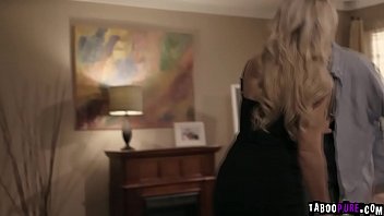 Preview 1 of Beem Tue - Horny stepson Dustin Daring caught her cheater stepmom so he wants to fucks her mature pussy.