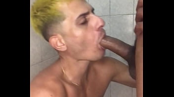 Preview 3 of Seiky Vido - O di&aacute_rio de mamadas - novinho pirocudo encheu minha boca com o cacet&atilde_o dele - COMPLETO NO RED