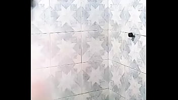 Preview 1 of Tatlormarie Pussy - Youtuber Rafael Fernandes se masturbando no Banho