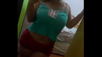 Preview 1 of Hd Pornee - Gordinha rebolando gostoso s&oacute_ por Deus