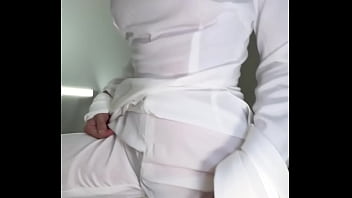 Preview 1 of Shemales Muterbating - Body ẩn sau lớp &aacute_o d&agrave_i thướt tha