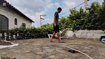 Preview 1 of Gavakadchi Sex Video - Novinho Virgem inocente , deixei ele enfiar a m&atilde_o no meu cu em troca do estilingue dele (veja no fechado ou no RD)