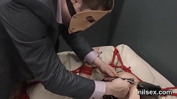 Preview 1 of Deep Penetr - Unusual kitten was taken in anal asylum for painful therapy