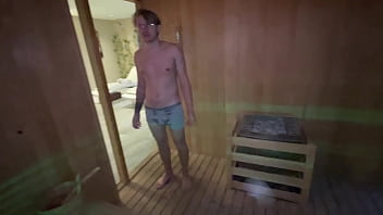 Preview 1 of Candicox Pee - Babe joins me in the sauna to suck