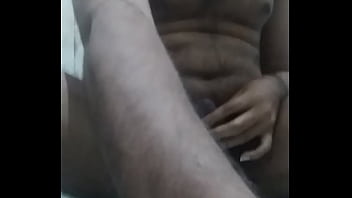 Preview 2 of Uporn Vedios - Desi gay boy pees all over his body