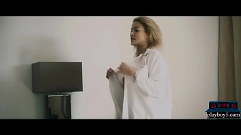 Preview 1 of Brazzers Move - European MILF Cherry Kiss turned on by her naked chef
