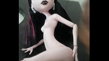 Preview 1 of Xxx Vish - Doll bukkake