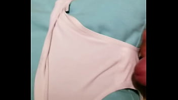 Preview 1 of Shemale Cumming Comparison - Mequiada a calz&oacute_n de brisa