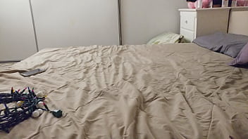 Preview 1 of Sunny Leave Fuck Cock - SHAKE THAT SHINY PHAT ASS. (SHE DIDNT THINK ID POST IT.)