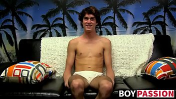 Preview 2 of Beeg Esxx Videos - Skinny dude takes his undies off and wanks after interview
