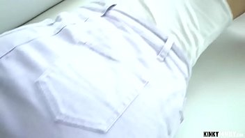 Preview 1 of Girls Towel Pulled Down - Innocent Teenage step-sister fucked while using Google Glasses (hidden camera) - HUGEAPE.COM