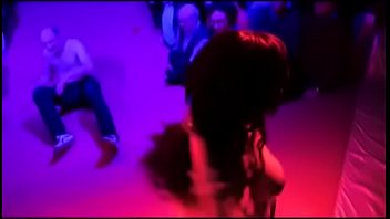 Preview 3 of Dog Garal Xnxx - Alessia bergamo sexy show nuda