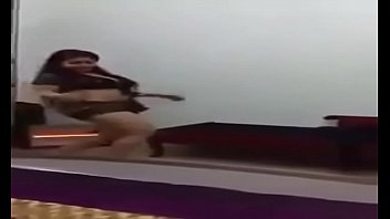 Preview 3 of Ladyboy Sexvideos - لبسها   الاحمر   الاسمر   البيضه   دلعها   وناكها   ونزل   طيزها اذهب إلى أول مشاركة جديدة خلعها الاحمر ونزل لبسها الاسمر وناكها فى طيزها البيضه