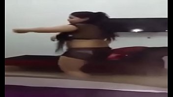 Preview 4 of Ladyboy Sexvideos - لبسها   الاحمر   الاسمر   البيضه   دلعها   وناكها   ونزل   طيزها اذهب إلى أول مشاركة جديدة خلعها الاحمر ونزل لبسها الاسمر وناكها فى طيزها البيضه