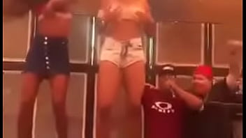 Preview 1 of Pool Sexhd - Novinhas mostrando os peitos no Baile da Nova Holanda